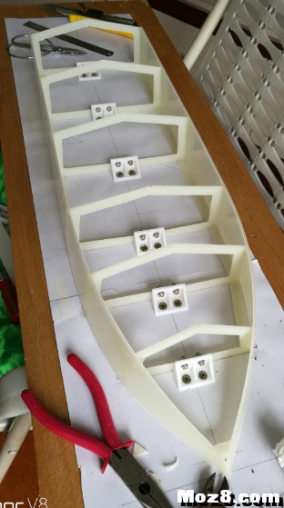 基于ABS板材，采用自制喷水泵做动力的游艇 图纸,游艇,设计制作,abs,在家里 作者:xuebj 4178 