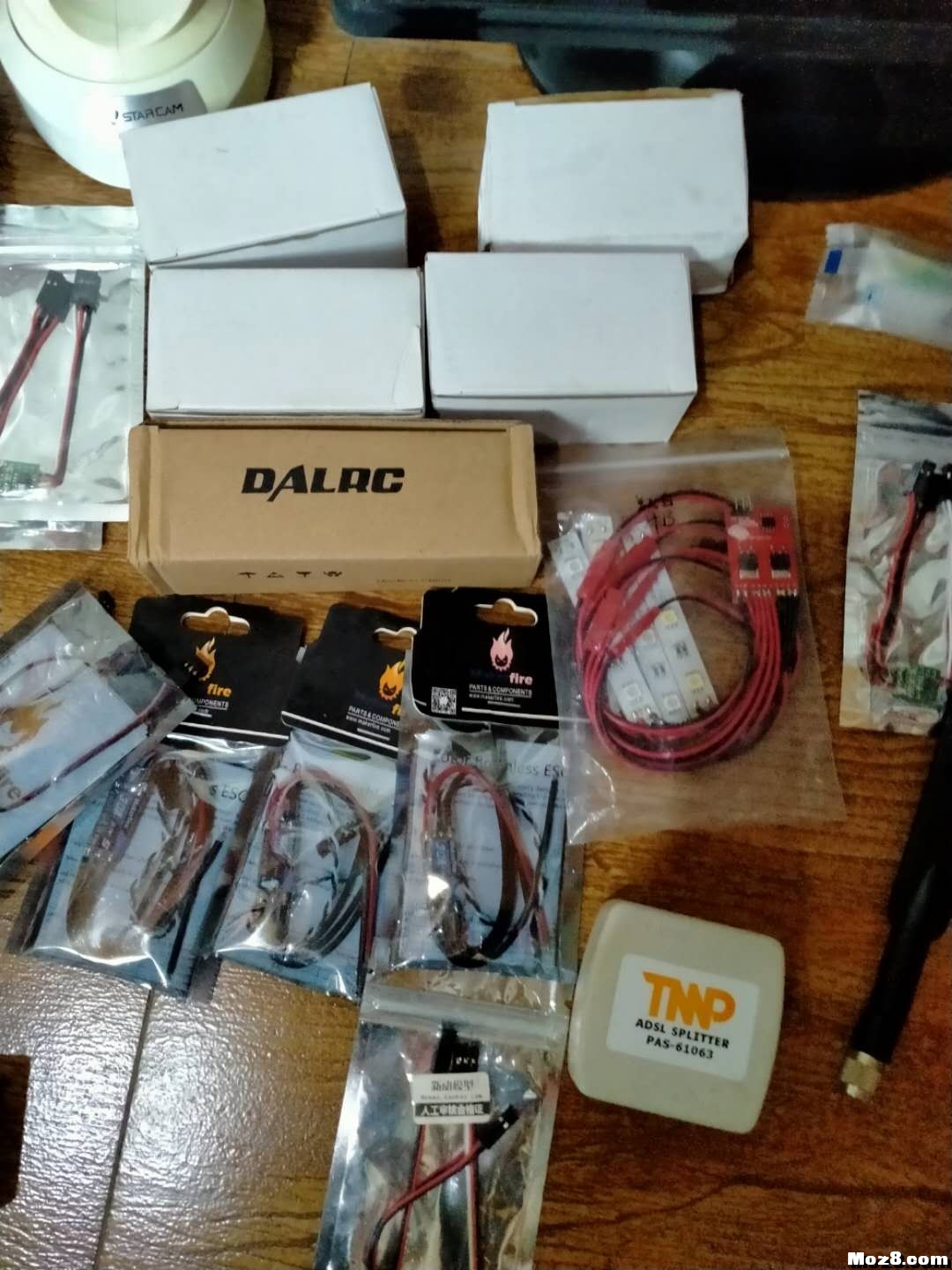 收到狼哥给的第二批礼物，非常感谢。 电机,电子设备,是不是,太多了,第二批 作者:耍流氓的小屁孩 5537 