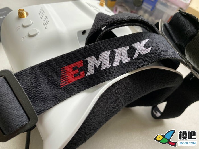 【低价位FPV眼镜开箱测评】EMAX Goggle FPV眼镜 性价比之王？2168 