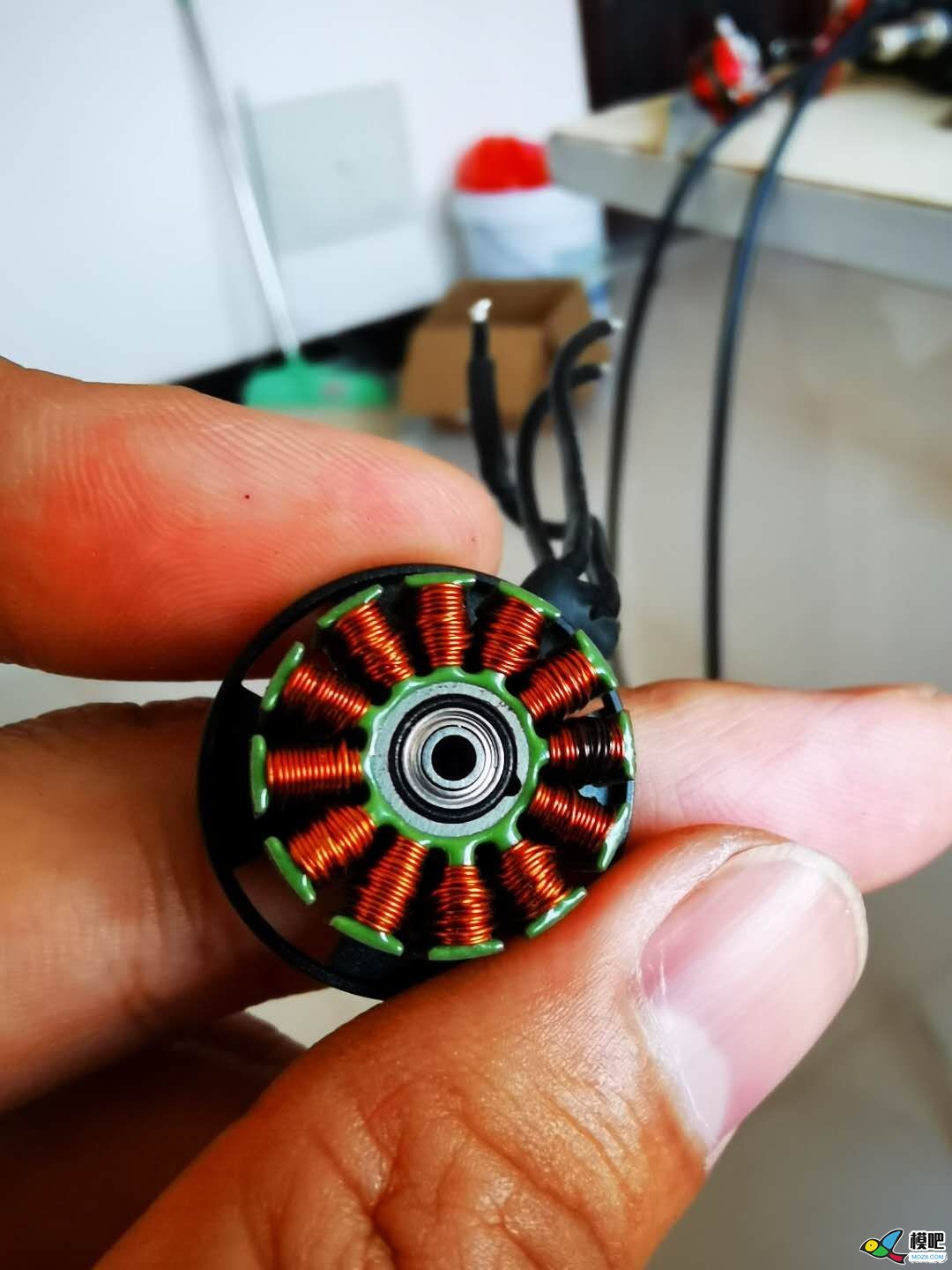 骨骼清奇，57cm翼展小飞机都要被玩坏了 电池,天线,舵机,图传,飞控 作者:zhangyiyun2014 8139 