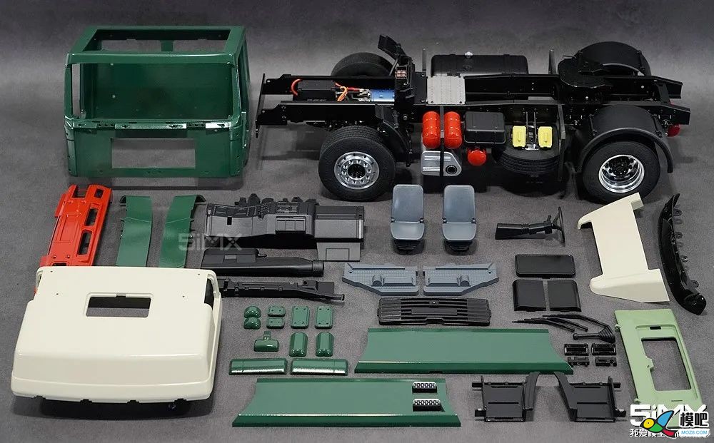 机器杰克教你一步一步组装MAN F2000 4x2拖头模型 车模,仿真,模型,电池,舵机 作者:000100^ 5030 