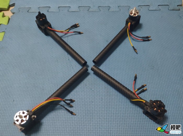 四轴S500机架分电板PCB分享，喜欢快来下载吧。 电机,四轴,六轴,机架,PCB 作者:李和和 3375 