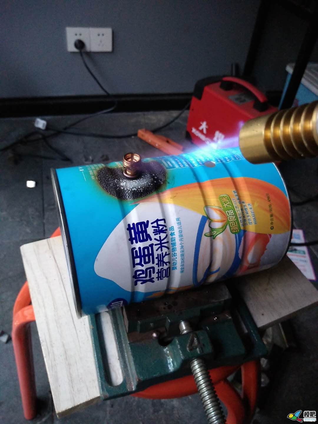 学校小实验竞赛------汽轮发电机制作。 电机 作者:耍流氓的小屁孩 2969 