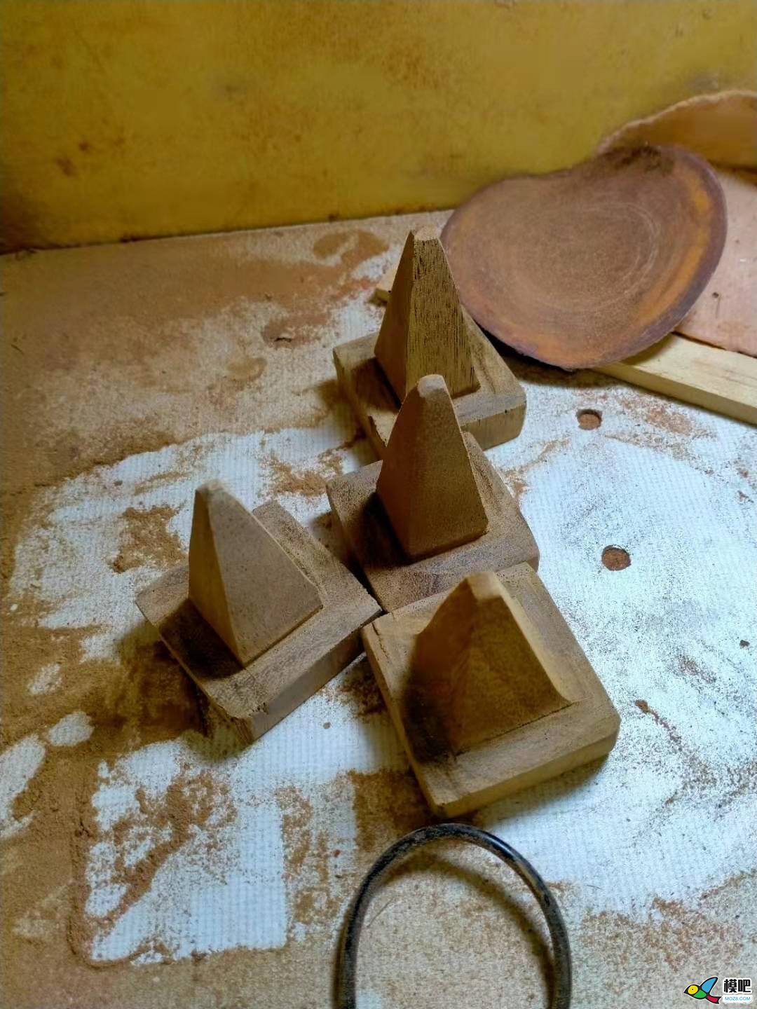 玩车做的车桩，纯手工有些粗糙。 纯手工车珠子 作者:耍流氓的小屁孩 518 