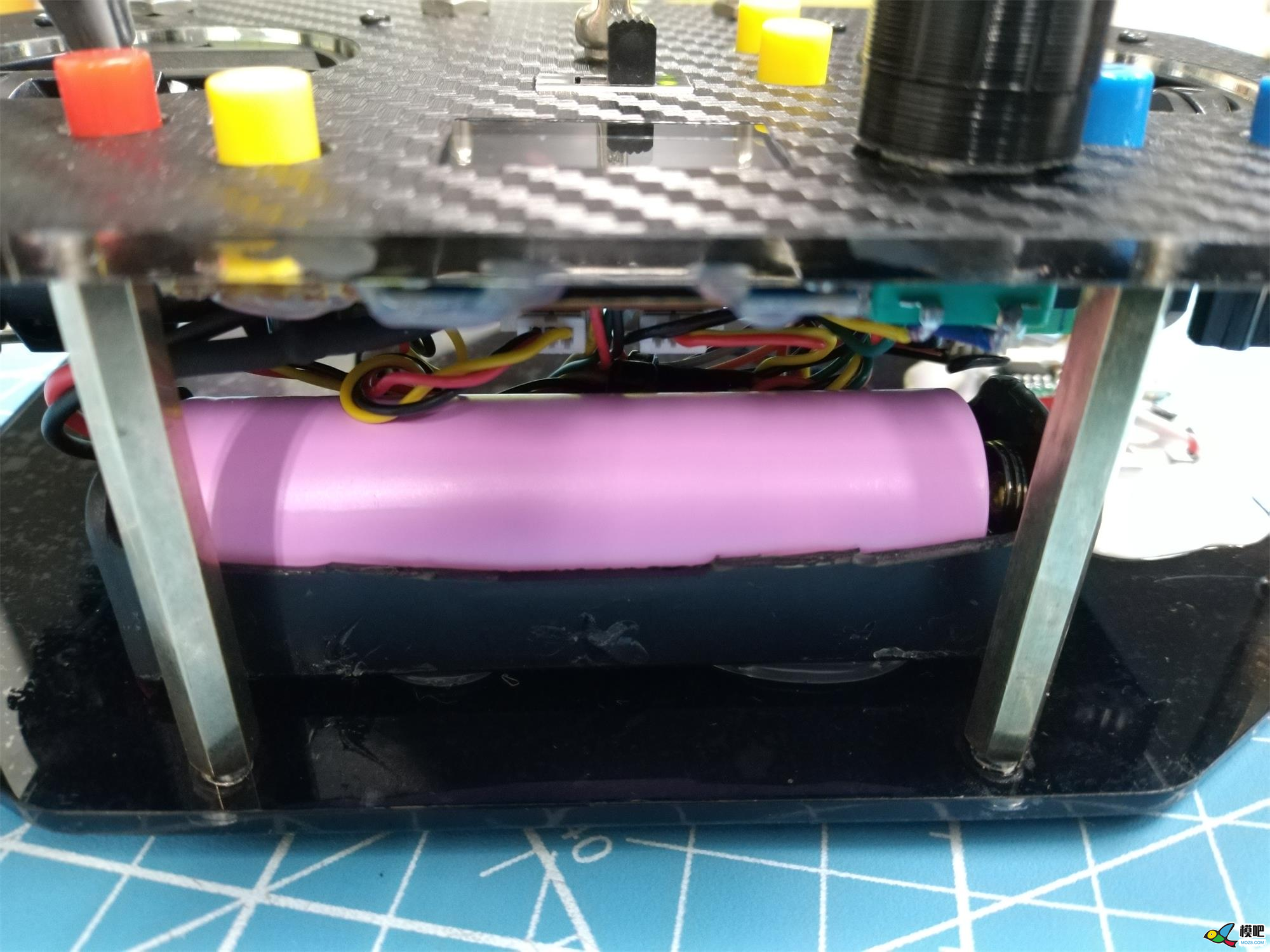 J20航模遥控器开源项目系列教程（六）亚克力外壳制作 航模,遥控器,开源,PCB 作者:pcsms_6Ym6i0fW 1072 