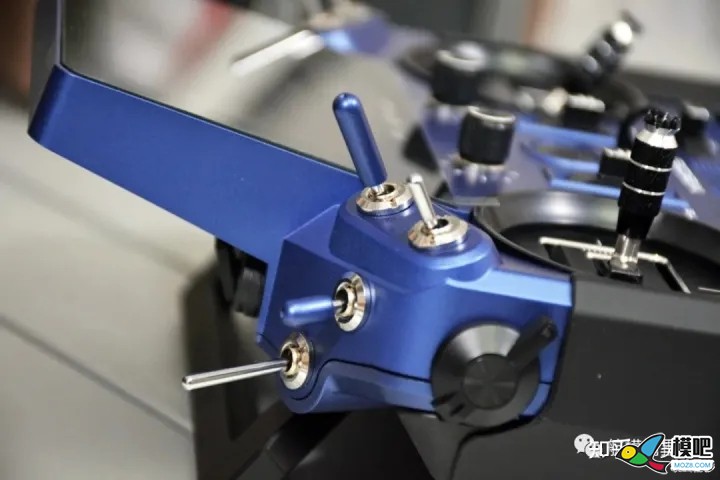 睿思凯FrSky新品X20S遥控器开箱把玩 航模,模型,电池,天线,图传 作者:杰罗姆 6886 