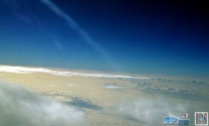 10月30日北京上空的雾霾云层！